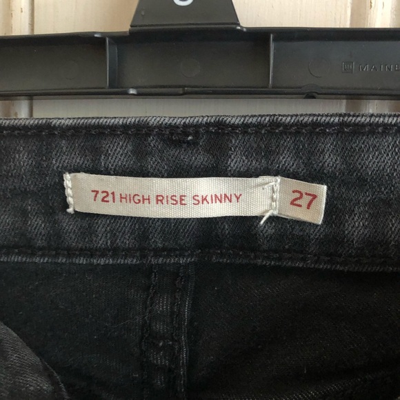 Levi Strauss Faded Black Skinny Jeans - Picture 3 of 4